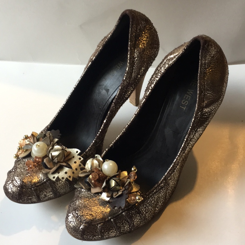 Gold Nine West